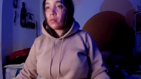 Snapshot of waningrosee chatting on 12.16.24 Waningrose Lu online show from 12.16.24