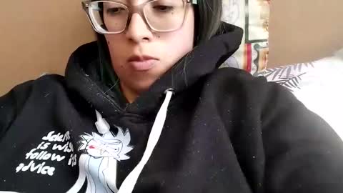 Snapshot of waningrosee chatting on 09.30.25 Waningrose Lu online show from 09.30.25