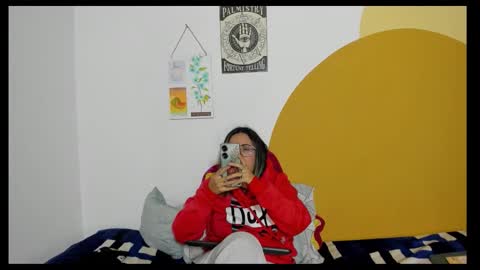 Waningrose  Lu online show from 11.14.25