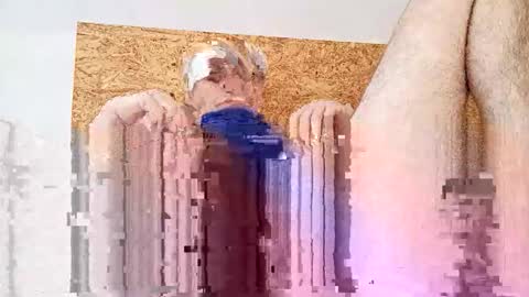 Snapshot of wankingnoah1234 chatting on 09.14.25 edging noah loves to wank online show from 09.14.25