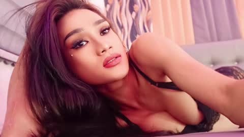 Snapshot of wantedsugar_ chatting on 02.12.25 Galems online show from 02.12.25