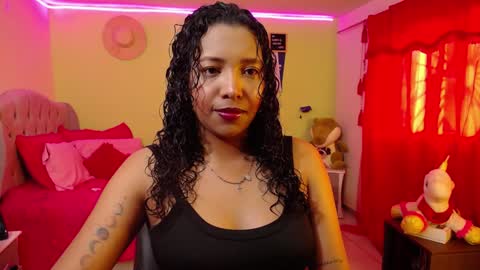 Snapshot of warisgoddes chatting on 02.02.25 EMILY online show from 02.02.25