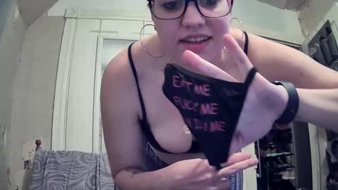 warwhore24 online show from 02.05.25