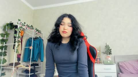 Snapshot of wastforu chatting on 01.14.25 wastforu online show from 01.14.25