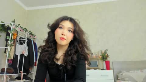 Snapshot of wastforu chatting on 02.20.25 wastforu online show from 02.20.25