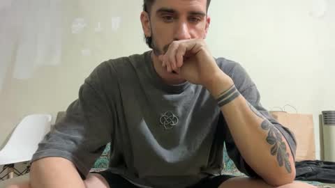 Snapshot of wat___sapbody chatting on 10.19.25 wearetwo online show from 10.19.25