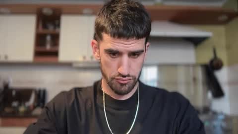 Snapshot of wat___sapbody chatting on 10.21.25 wearetwo online show from 10.21.25