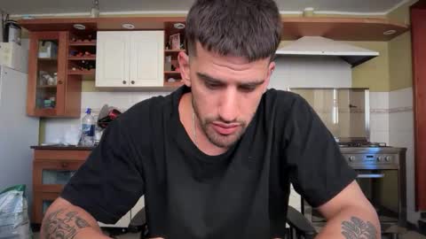 Snapshot of wat___sapbody chatting on 11.26.25 wearetwo online show from 11.26.25