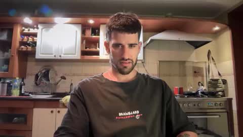 Snapshot of wat___sapbody chatting on 12.04.25 wearetwo online show from 12.04.25