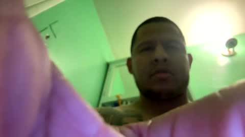 watchmeonmycam online show from 01.30.25