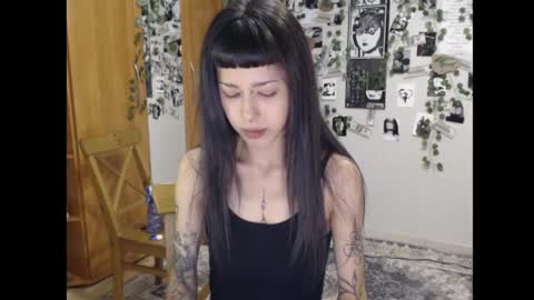 Mina online show from 09.30.25