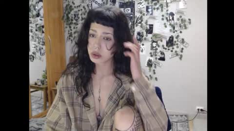 Mina online show from 10.06.25