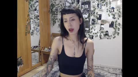 Mina online show from 10.24.25