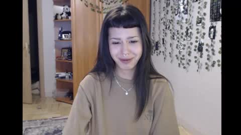 Mina online show from 10.27.25