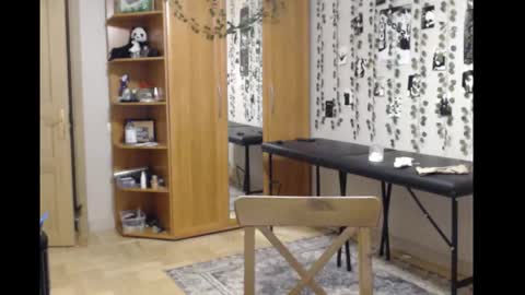 Mina online show from 12.04.25