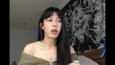 Snapshot of wavy_nights chatting on 06.20.26 Mina online show from 06.20.26
