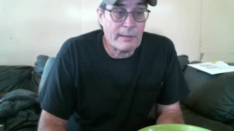 Snapshot of wbfarm chatting on 10.07.25 WB Farm online show from 10.07.25