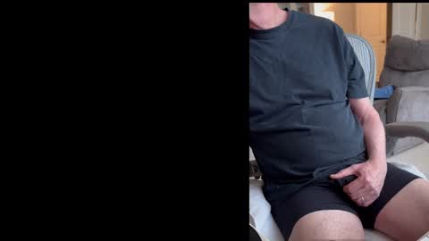 Snapshot of wdcsport chatting on 12.15.24 Luvs To Play. online show from 12.15.24