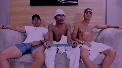 Snapshot of web_gammer_ chatting on 02.11.26 Jhonny Dick his neighbors. online show from 02.11.26