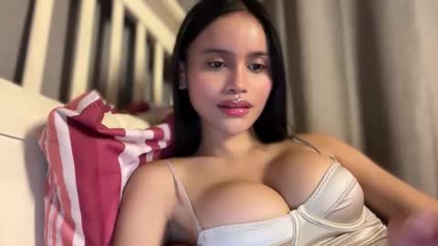 Snapshot of webcammaggie chatting on 02.08.26 Maggie online show from 02.08.26