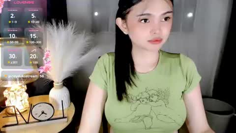 Snapshot of webcum_mami chatting on 08.07.26 mami abby online show from 08.07.26