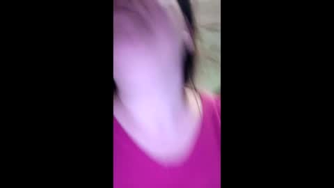 Snapshot of webgirl2 chatting on 01.08.25 Marina online show from 01.08.25