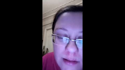 Snapshot of webgirl2 chatting on 02.20.25 Marina online show from 02.20.25