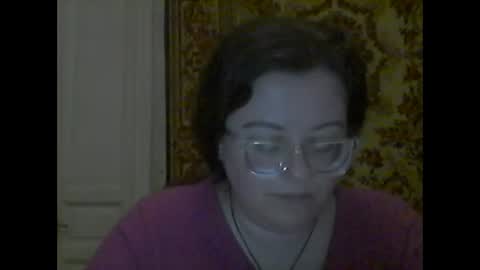 Snapshot of webgirl2 chatting on 10.26.25 Marina online show from 10.26.25