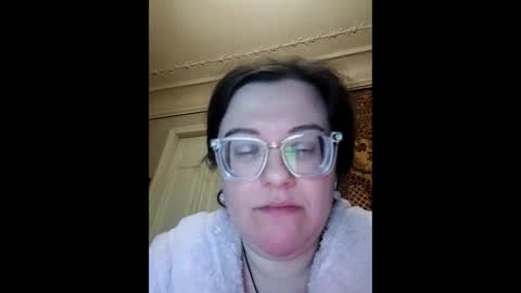 Snapshot of webgirl2 chatting on 11.01.25 Marina online show from 11.01.25