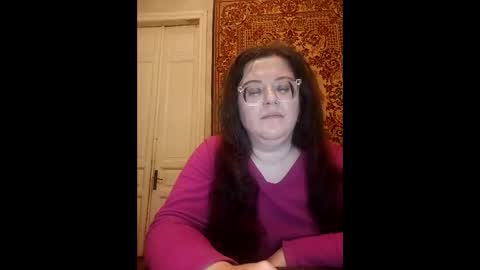 Snapshot of webgirl2 chatting on 12.03.25 Marina online show from 12.03.25