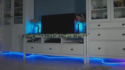 Snapshot of weed_princesss chatting on 01.29.25 moon online show from 01.29.25