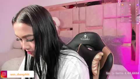 Snapshot of ween_sheng_ chatting on 03.04.26 Wennsheng online show from 03.04.26