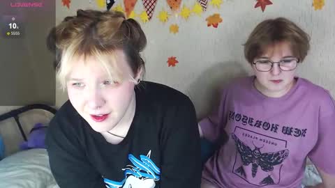 Snapshot of wehavepussies chatting on 11.30.25 rixsy and ricky online show from 11.30.25