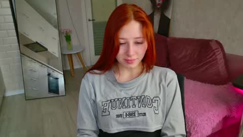 Weisser moon online show from 03.17.26