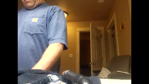 Snapshot of welderod chatting on 12.22.25 welderod online show from 12.22.25