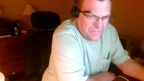Snapshot of welderod chatting on 07.30.26 welderod online show from 07.30.26