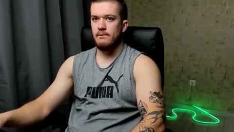 Snapshot of well_boy_ chatting on 01.12.26 well_boy_ online show from 01.12.26