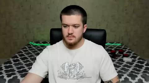 Snapshot of well_boy_ chatting on 04.02.26 well_boy_ online show from 04.02.26