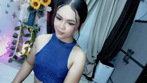 Hi Im LOVIE Please dont forget to follow and thumbs up me online show from 08.09.26