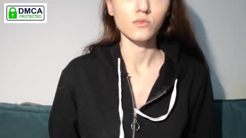 Snapshot of weltmilen chatting on 11.15.25 Milena online show from 11.15.25