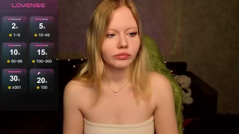 Snapshot of wendy_228 chatting on 10.14.25 Wendy online show from 10.14.25