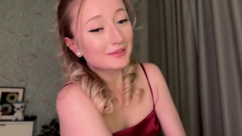 Daisy    online show from 11.02.25