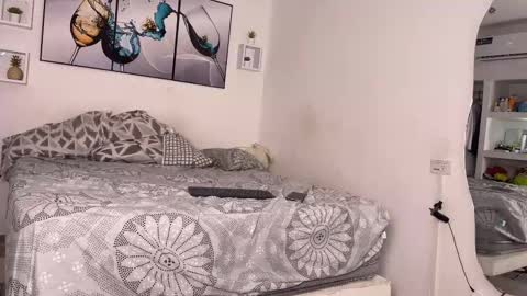 Wendy Alex online show from 03.12.25