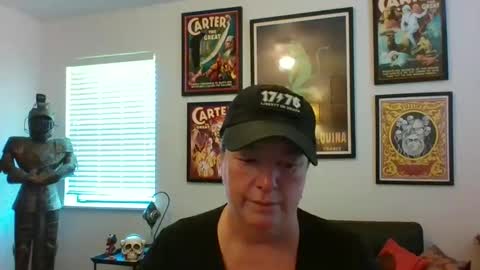 Snapshot of wendycu chatting on 05.13.26 WendyCU online show from 05.13.26