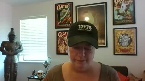 Snapshot of wendycu chatting on 05.18.26 WendyCU online show from 05.18.26