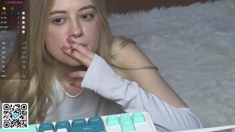 Snapshot of wendylovelylovew chatting on 03.01.25 Wendy online show from 03.01.25