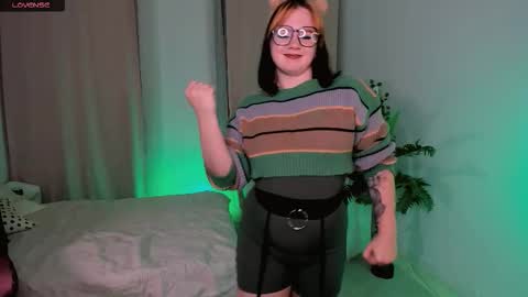 Snapshot of wendyycandy chatting on 10.03.25 wendyycandy online show from 10.03.25