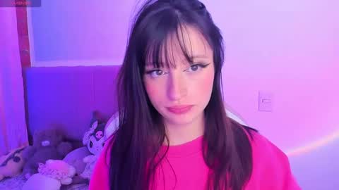 Wenstacie INDEPENDENT MODEL online show from 09.30.25