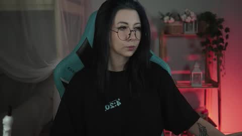 little girl who is always rightLisa online show from 11.11.25