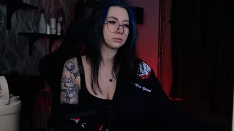 little girl who is always rightLisa online show from 12.15.25